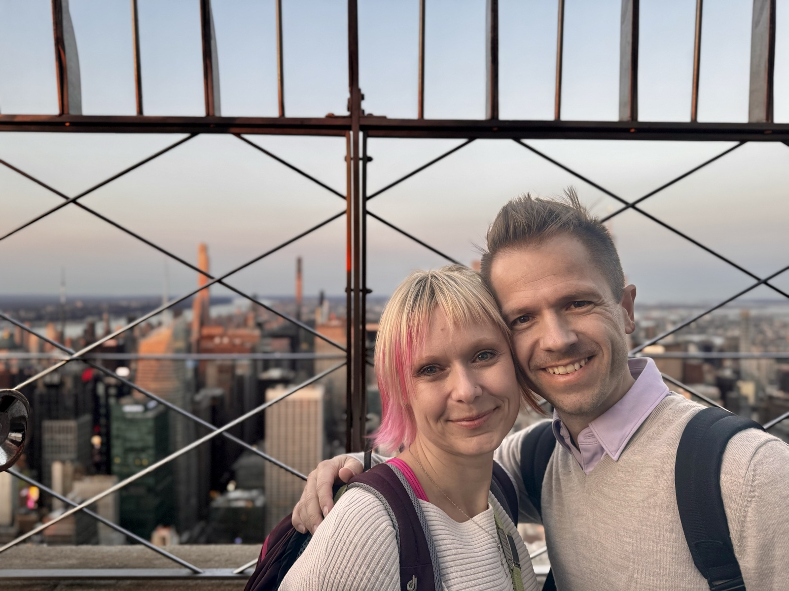 Zeitliche und örtliche Freiheit: Isabell und Sven Haase auf einem Rooftop in New York