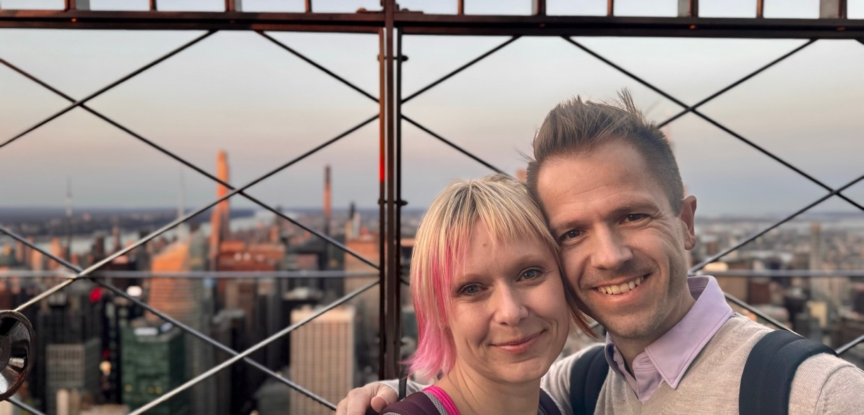 Freedom of time and place: Isabell and Sven Haase on a rooftop in New York